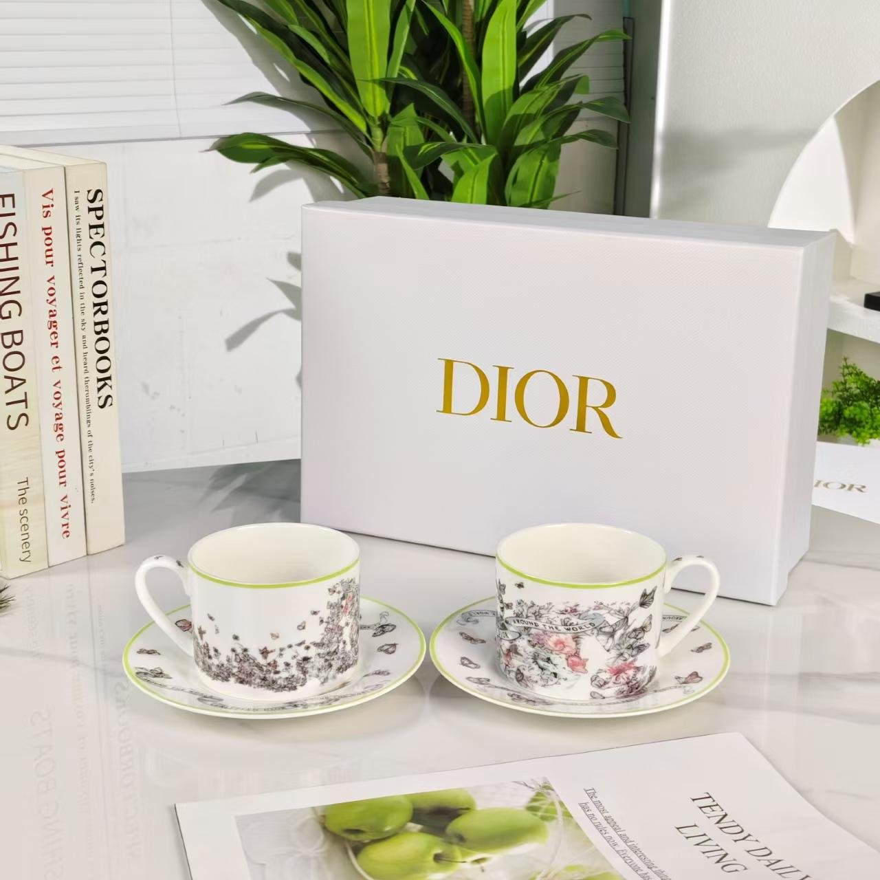 Dior cup setÂ of two tea cups with saucers